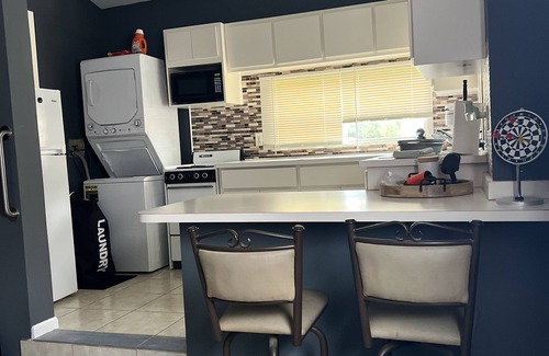 Estero House | Secluded private 2-bedroom house in Estero walking distance from Starbucks plus