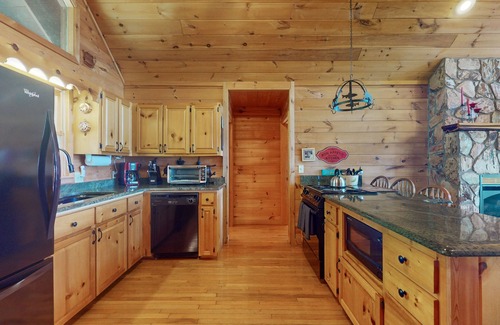Morganton House | Secluded retreat with nearby waterfalls and hiking trails