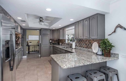 Crystal River House | Secluded riverfront w/heated pool - Sleeps 15 - Dog friendly!