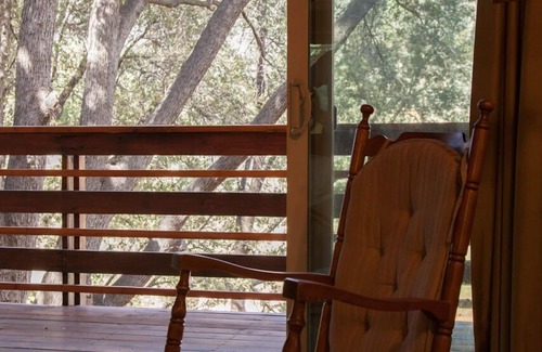 Pine Mountain Club House | Secluded, Romantic Getaway. Perfect for Families Too!