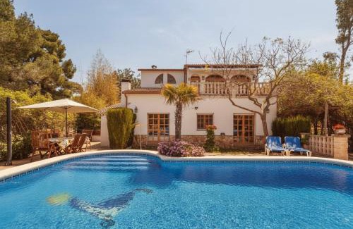 Castellet i la Gornal House | Secluded Rural Villa - Pool, BBQ & Nature