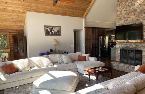 Leicester House | Secluded, scenic and upscale cabin close to Asheville