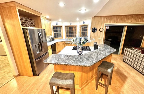 Wausau House | Secluded Serenity Lg 4beds, 2.5 bath near Downtown