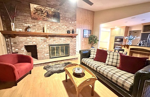 Wausau House | Secluded Serenity Lg 4beds, 2.5 bath near Downtown