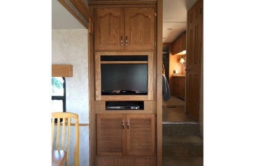 Keene House | Secluded, Spacious RV on Scenic Mt top w/Sunsets