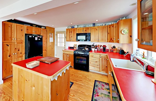 Wellfleet House | Secluded stunner with deck, patio, & firepit - 24 acres of nature conservation