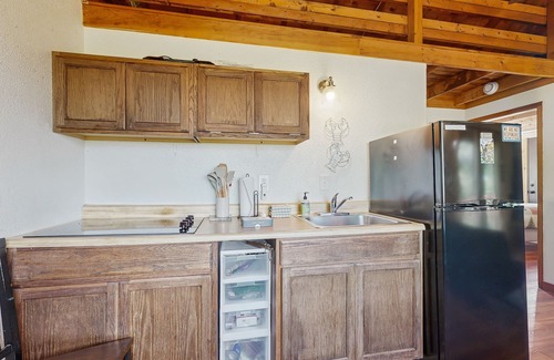 Stone Haven Cabin | Secluded Sunset Point mountain top cabin, wifi, Dish TV, firepit