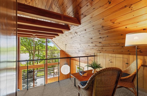Wareham House | Secluded Waterfront Retreat for 8 - Private Dock, Water Views & Game Room