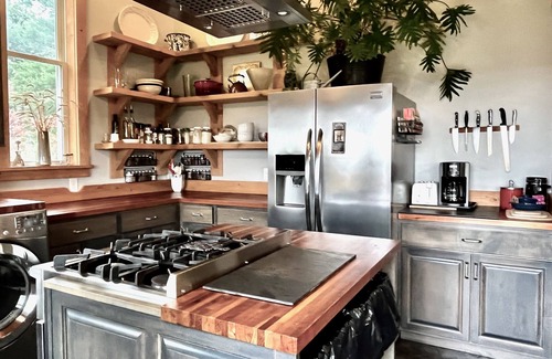 Burdett House | Secluded Wine Trail EcoBarn w/ Grand Sunset View