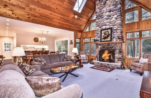 St Germain House | Secluded YEAR ROUND home on Little St. Germain Lake!
