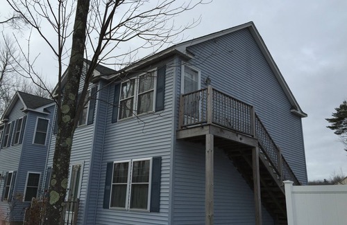Ogunquit - Wells Cottage | Second Floor Condo At Beach Dreams with great location!