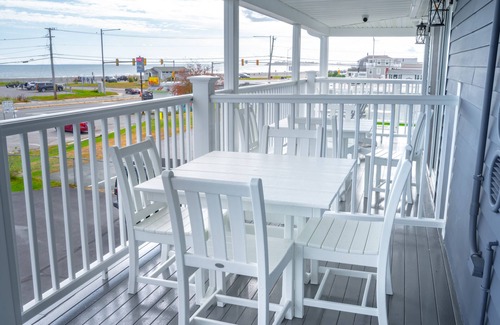 Hampton Hotel | Second floor ocean views w/kitchenette private deck!