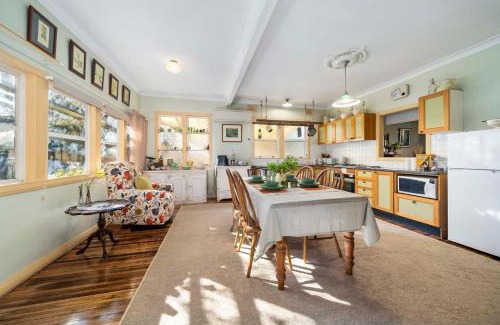 Katoomba House | Secret Garden Cottage
