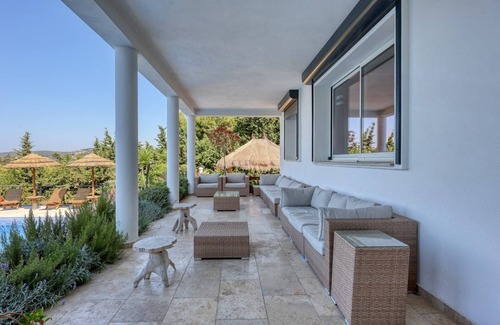 Bandol Villa | Secret garden