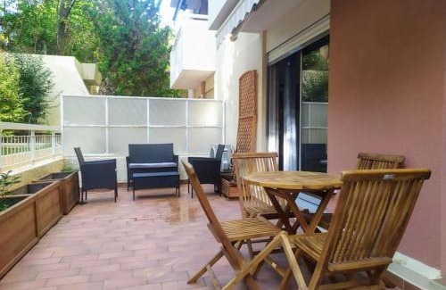 Saint-Sylvestre Apartment | Secret garden, ideal for 2,large terrace