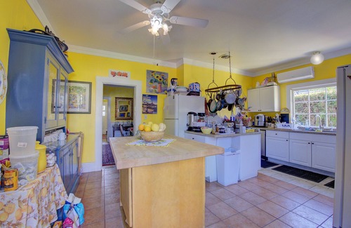 Oak Park Bed & Breakfast | Secret Garden Inn and Cottages