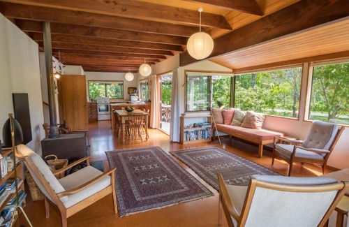 Marahau House | Secret Garden Lodge - Marahau Holiday Home