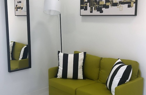 Buena Ventura Lakes Apartment | Seda Verde