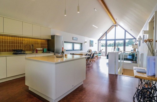 Eastbridge Cottage | SEDGE HOUSE, EASTBRIDGE, pet friendly, with a garden in Westleton