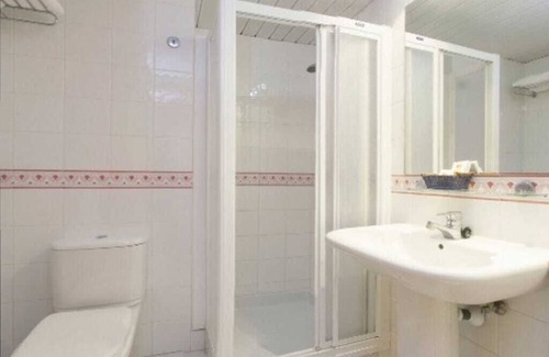 Santa Eulalia del Rio Hotel | SEDUQPL-ADP/2 Bedrooms Adapted Apartment/Roof Top Pool/City & Beach ♥Wheelchair Accesible