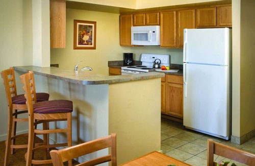 Harbor Village Condo | See all Bear Lake has to offer in this 1BD resort