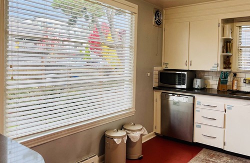 Ballard House | See all Seattle has to offer!