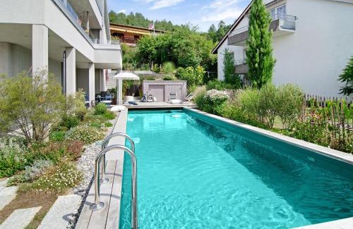 Ludwigshafen Apartment | Seeart-apartment No 86