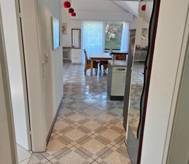 Nonnenhorn Apartment | Seeblick Kampf mit Fahrradgarage