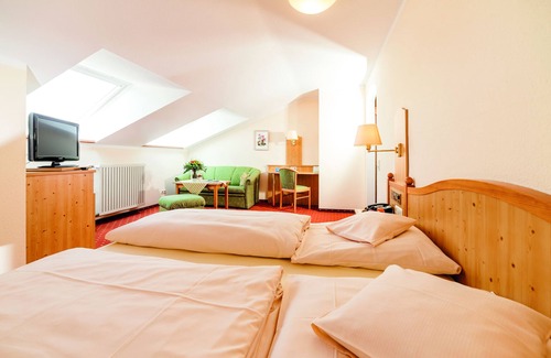 Seeon-Seebruck Hotel | Seehotel Wassermann