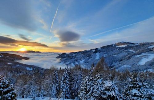 Wolfsberg Bed & Breakfast | Seetalerhütte