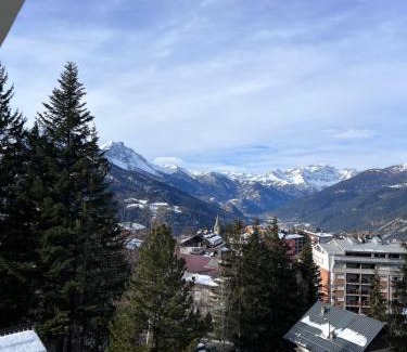 Sauze d'Oulx Apartment | SEGURET VIEW