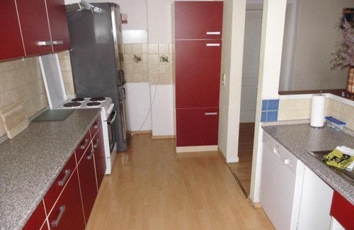 Loebtau Apartment | Sehr-schoene-4-Raum-Maisonette-Fewo-mit-110qm-Balkon-zentral-preiswert-T7