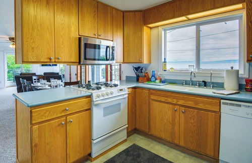 Sekiu House | Seiku Vacation Rental w/Deck & Ocean Views