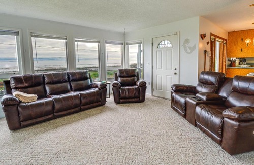 Sekiu House | Seiku Vacation Rental with Deck and Ocean Views