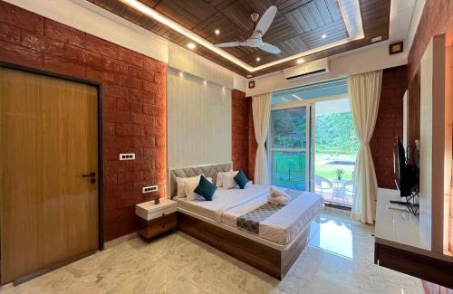 Roha Villa | Selborne Heaven 5 BHK Villa