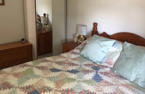 West Parley Apartment | Self catering private annex near Ferndown BH22