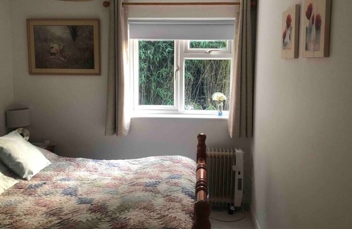 West Parley Apartment | Self catering private annex near Ferndown BH22