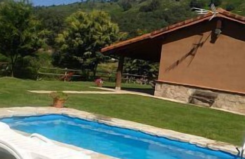 Candeleda Cottage | Self catering Valle de Gredos for 10 people