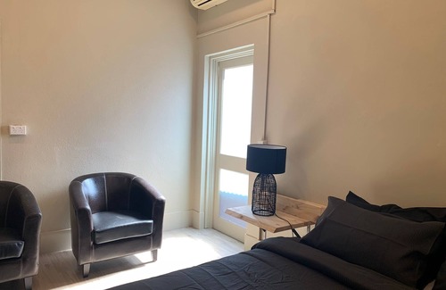 Caulfield North Apartment | Self-contained Guest Suite for 2