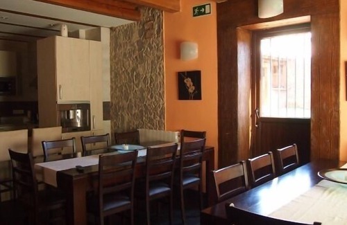 Pinilla de los Barruecos Cottage | Self catering Los Barruecos for 18 people