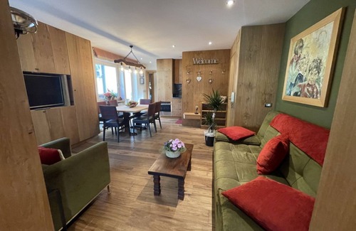 Selva di Val Gardena Apartment | Selva di Val Gardena, apartment with garden 200mt from the ski slopes