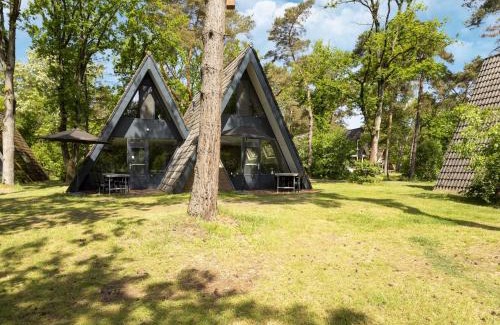 Stramproy House | Semi-detached bungalow 'Muizenoortje' at park Vosseven