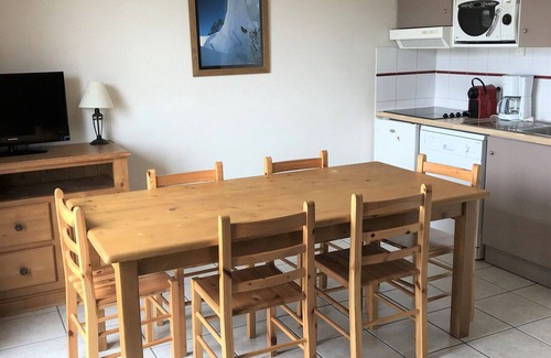 La Joue du Loup Ski Chalet | Semi-Detached Chalet 3 Rooms - 7 Pers, Parking, Pets Allowed
