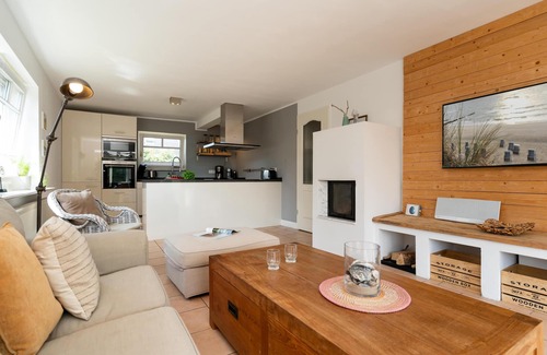 Rantum House | Semi-detached house on the beach in Rantum