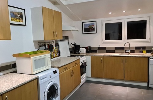 Bangor House | Semi-detached houses on Belle-Ile with BIKES