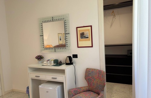Grottammare House | Semi-detached villa with pool, garden, games 5 minutes from the sea and center