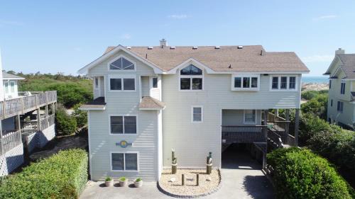 Corolla Light House | Semi-Oceanfront, Close to Beach Access, Private Pool, Hot Tub, 109, Happy Ours
