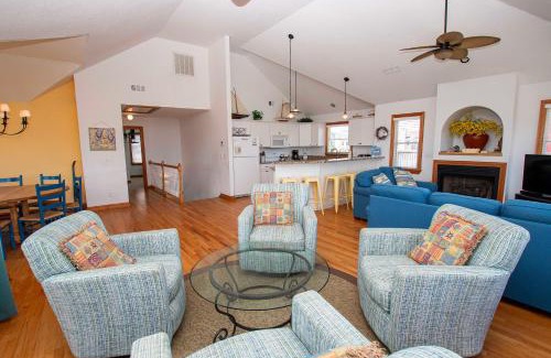 Ocean Sands House | Semi-Oceanfront, Close to Beach, Private Pool, Pool Table, OS5Q, Olympus