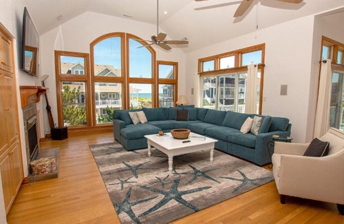 Pine Island House | Semi-Oceanfront, Close to Beach, Private Pool, Poolside Bar, Theatr Rm- PI226, Sea Bright