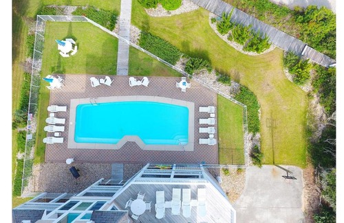 Pine Island House | Semi-Oceanfront, Yard, Private Pool, Close to Beach, Rec Rm, PI185, Sugar N Spice